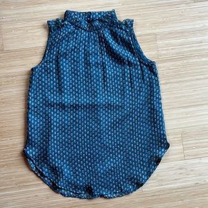 Ann Taylor Loft sleeveless top, dark green with pink flower pattern. Size XS